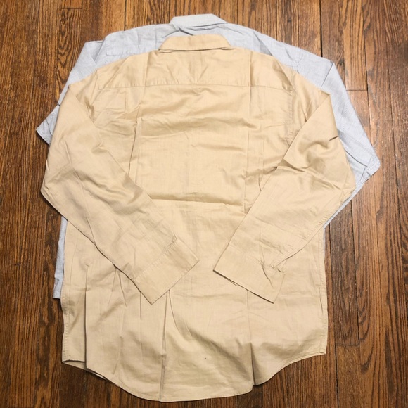 2 Banana Republic Shirts - Picture 3 of 4
